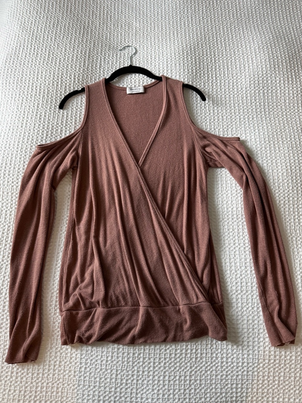 Bailey 44 Mauve Cold-Shoulder Sweater- M